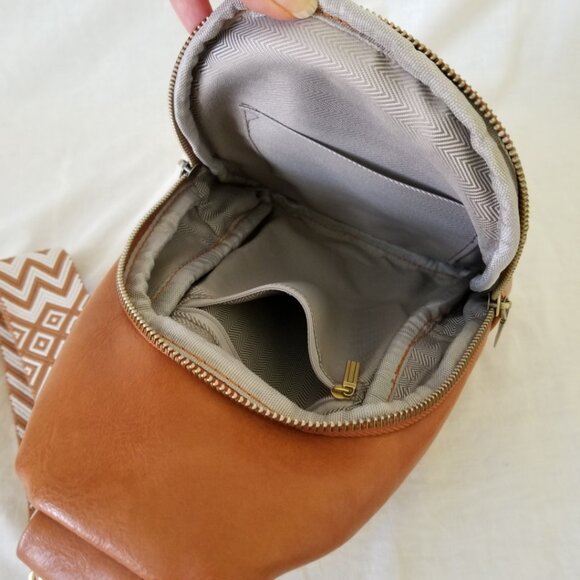 NEW! Faux Leather Shoulder/Crossbody Bag w/2-Zipper Sections & Detachable Strap - Picture 6 of 15